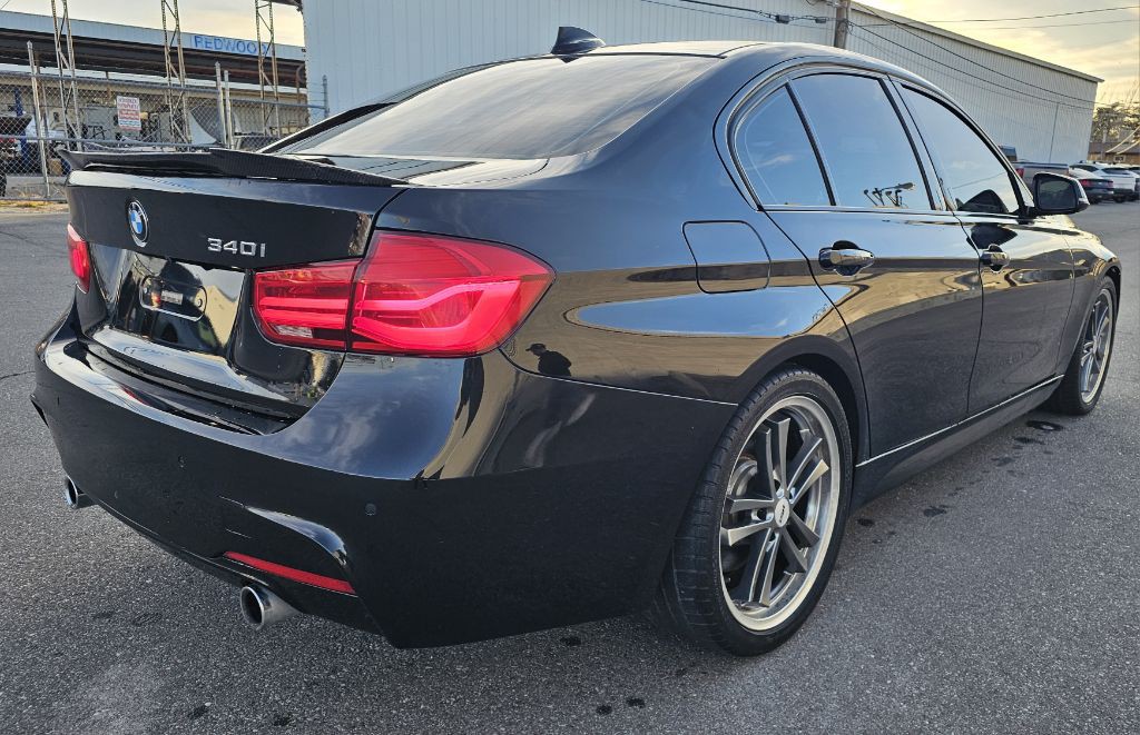 2016 BMW 3 Series Image 5