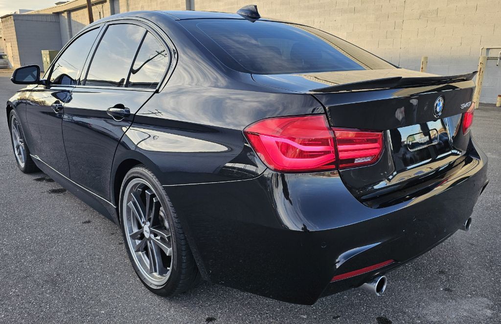 2016 BMW 3 Series Image 7