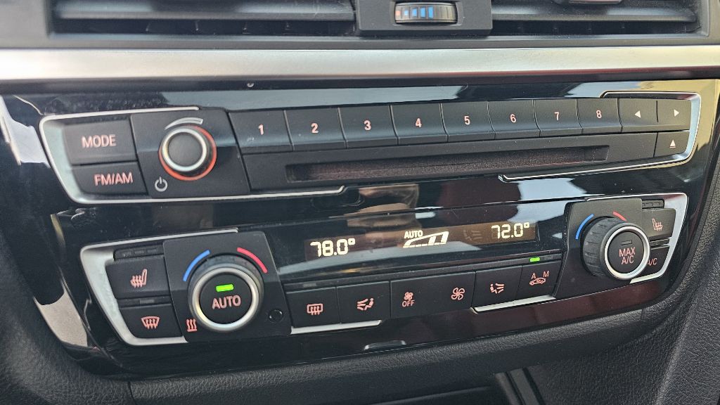 2016 BMW 3 Series Image 23