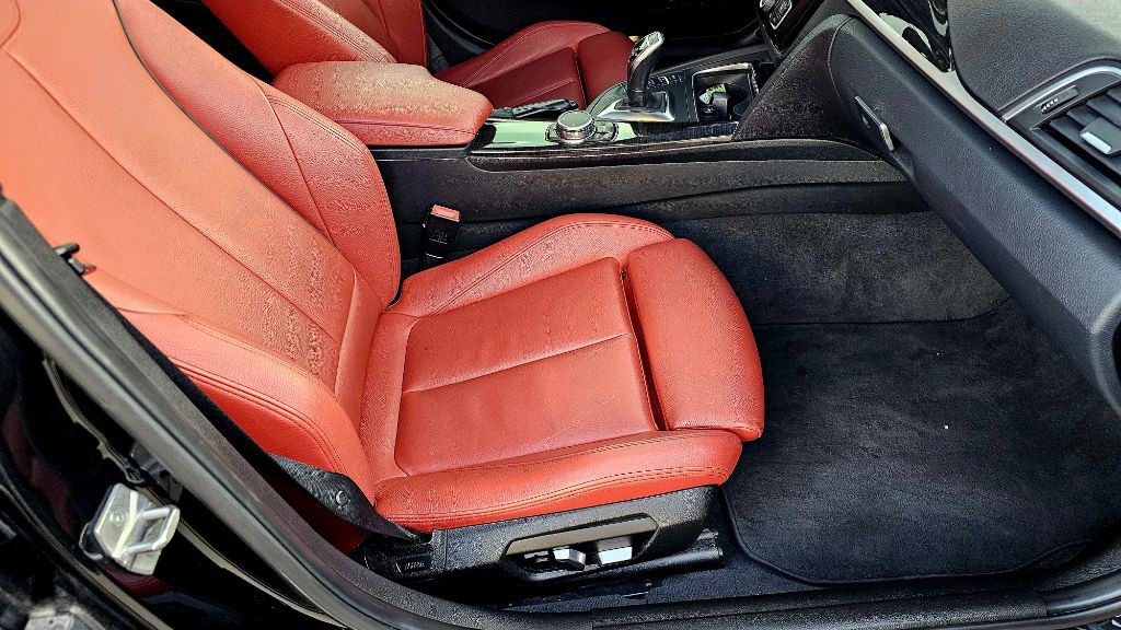 2016 BMW 3 Series Image 34