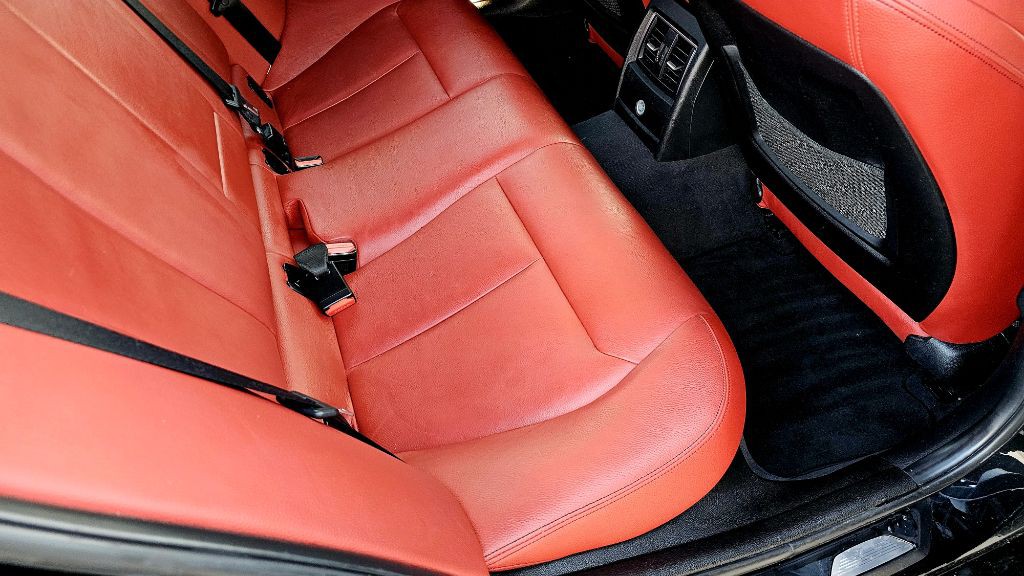 2016 BMW 3 Series Image 39