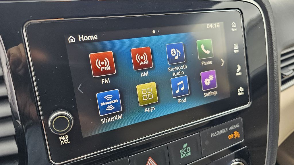 2017 Mitsubishi Outlander Image 19