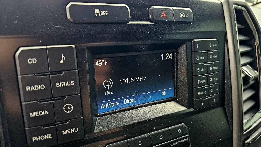 2015 Ford F-150 Image 24