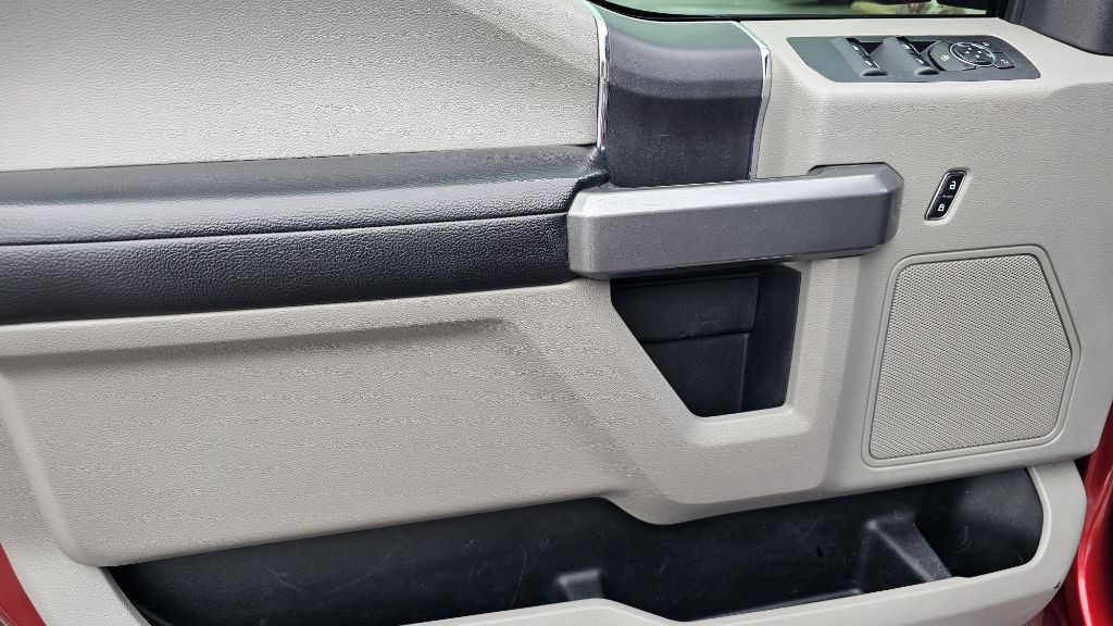 2015 Ford F-150 Image 29