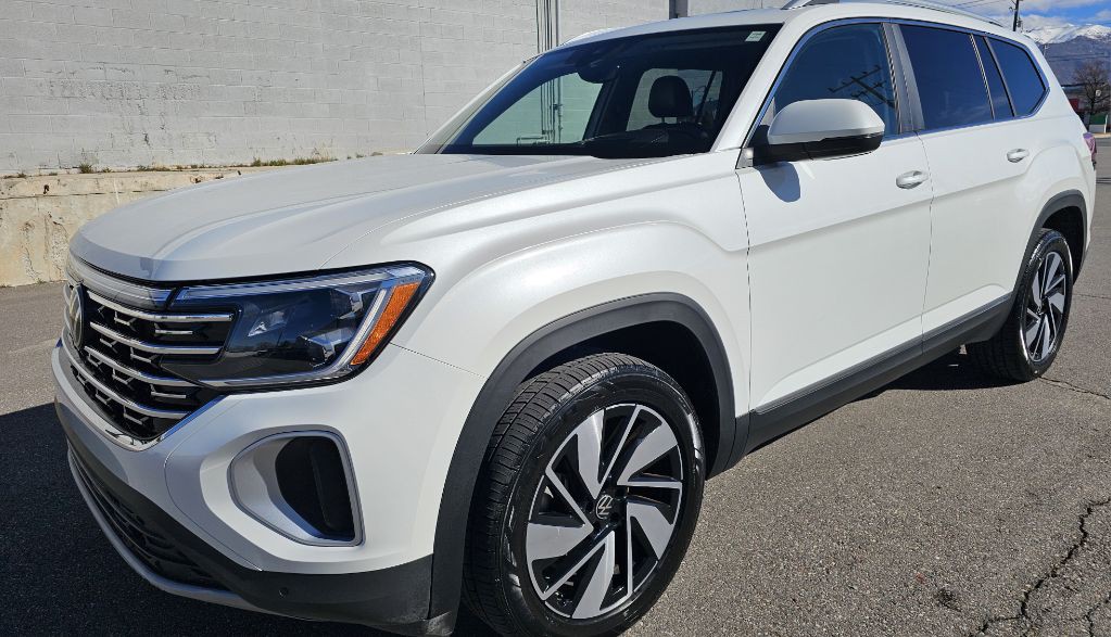 2024 Volkswagen Atlas Image 1