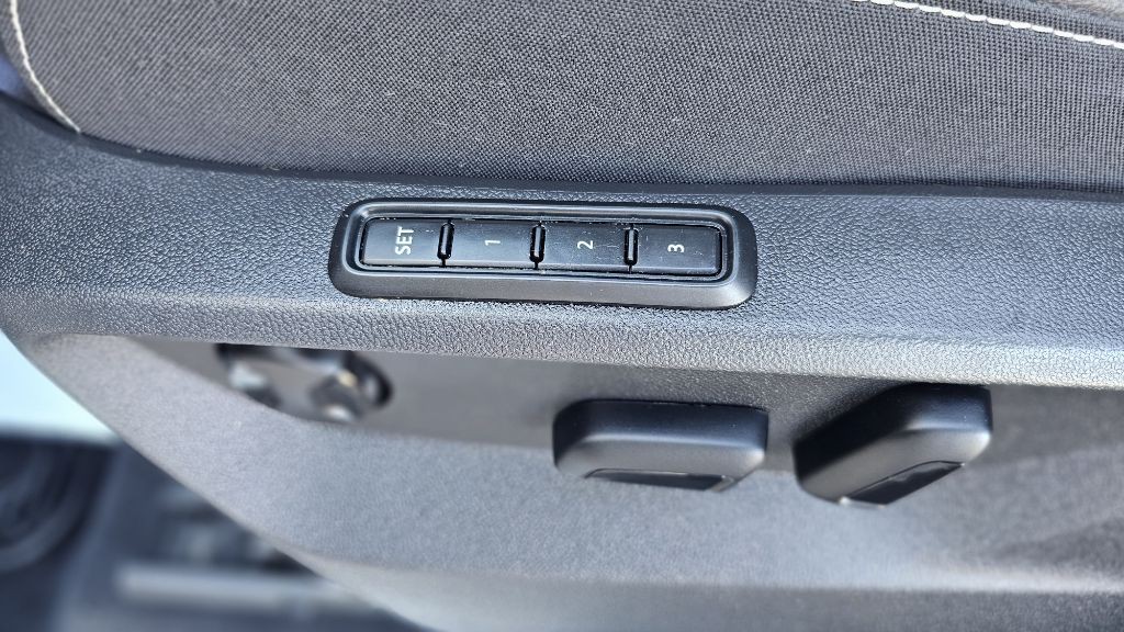 2024 Volkswagen Atlas Image 32