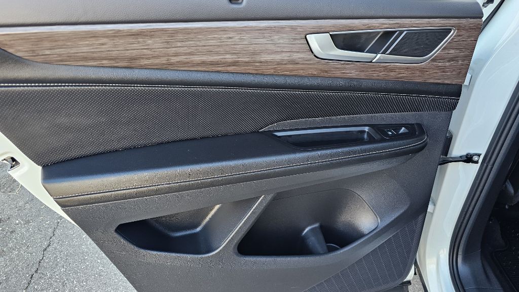 2024 Volkswagen Atlas Image 37