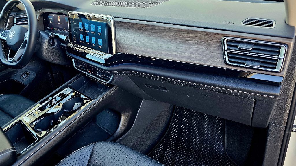 2024 Volkswagen Atlas Image 41