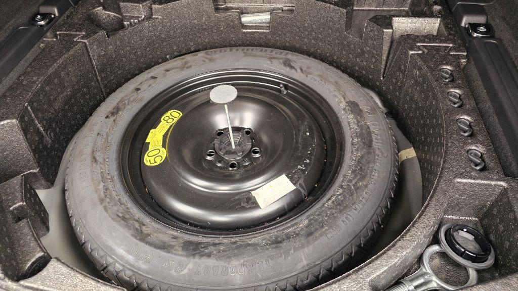 2018 Land Rover Discovery Sport Image 11