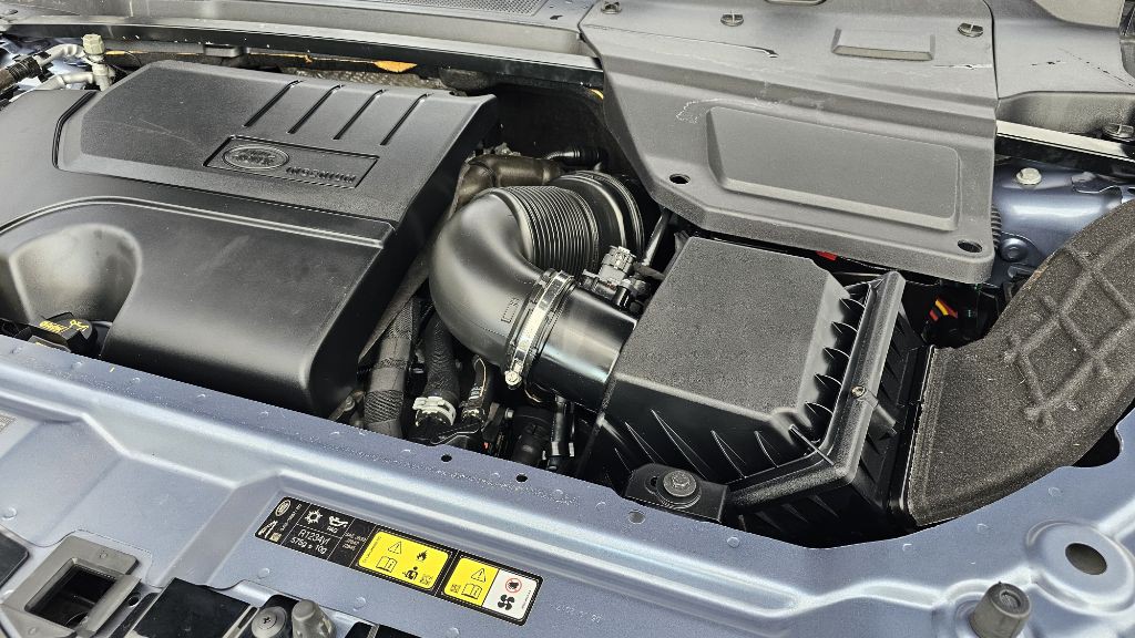 2018 Land Rover Discovery Sport Image 12