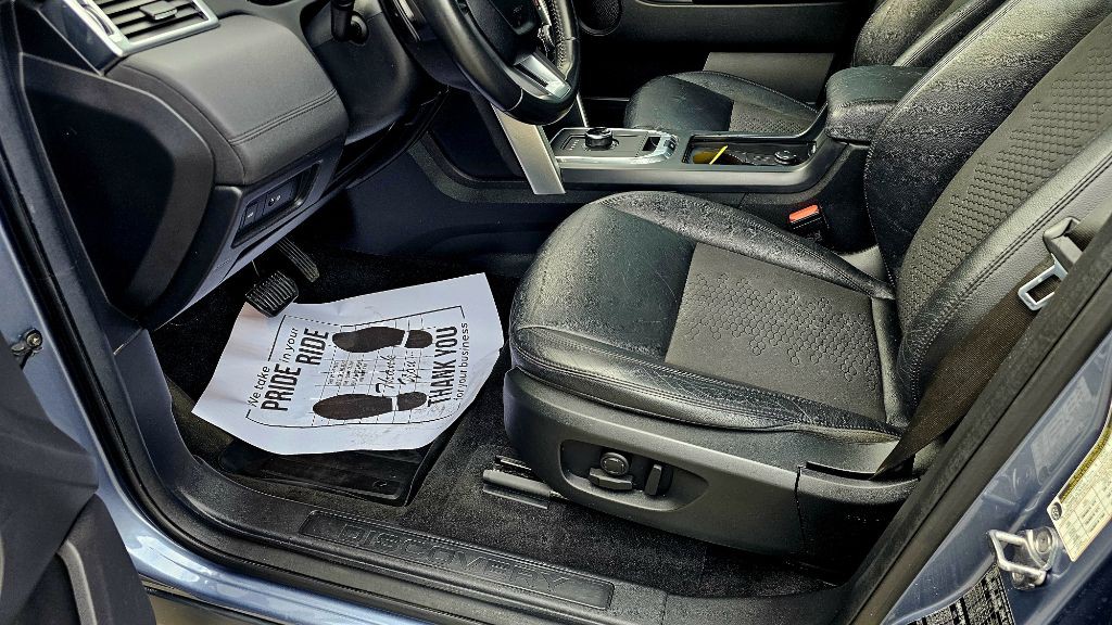 2018 Land Rover Discovery Sport Image 13