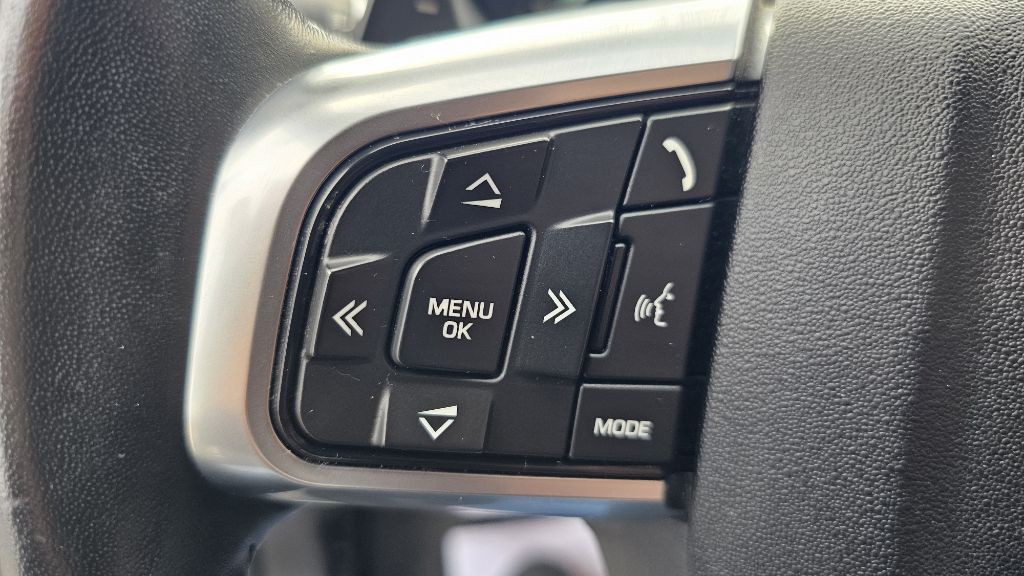 2018 Land Rover Discovery Sport Image 16