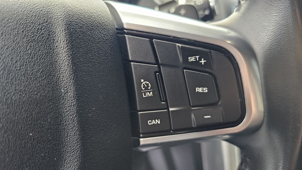 2018 Land Rover Discovery Sport Image 17