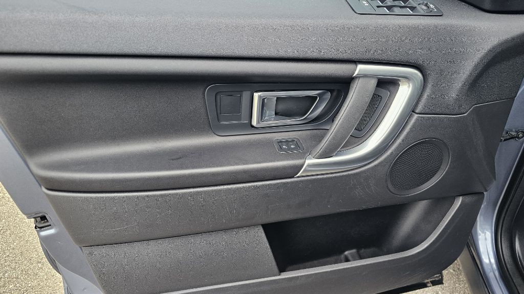 2018 Land Rover Discovery Sport Image 30