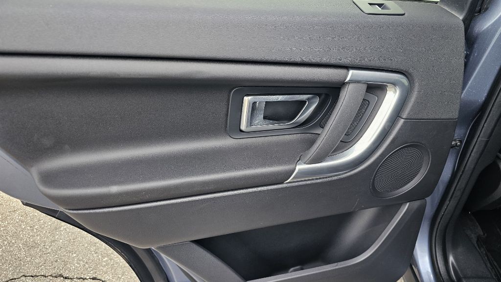 2018 Land Rover Discovery Sport Image 31