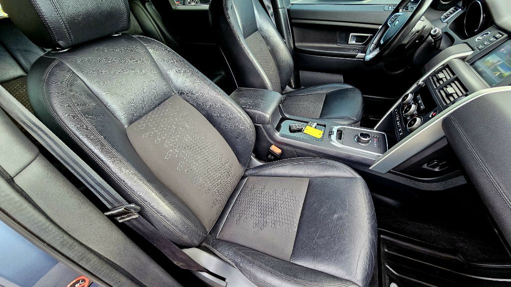 2018 Land Rover Discovery Sport Image 33