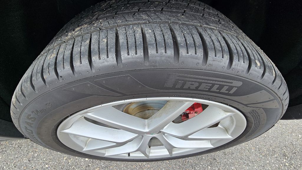 2019 Alfa Romeo Stelvio Image 12