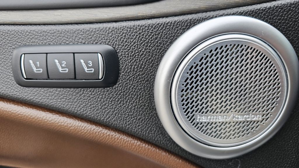 2019 Alfa Romeo Stelvio Image 26