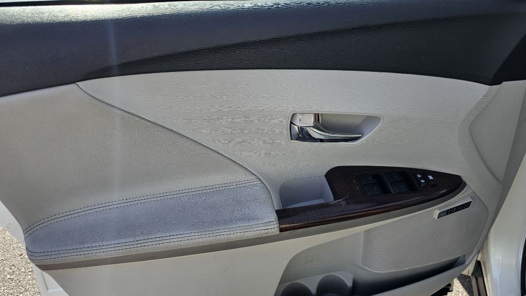 2009 Toyota Venza Image 32