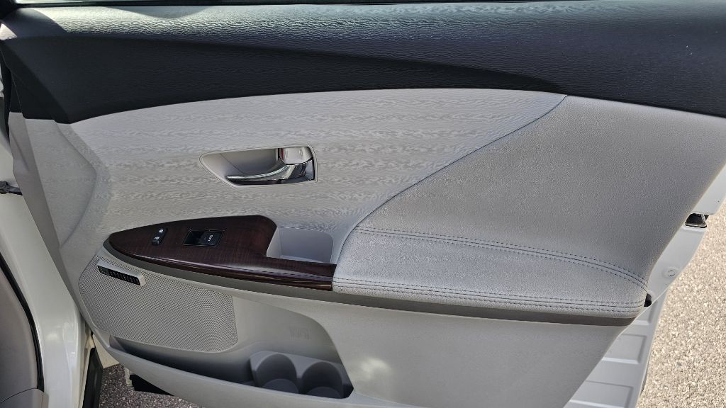 2009 Toyota Venza Image 41