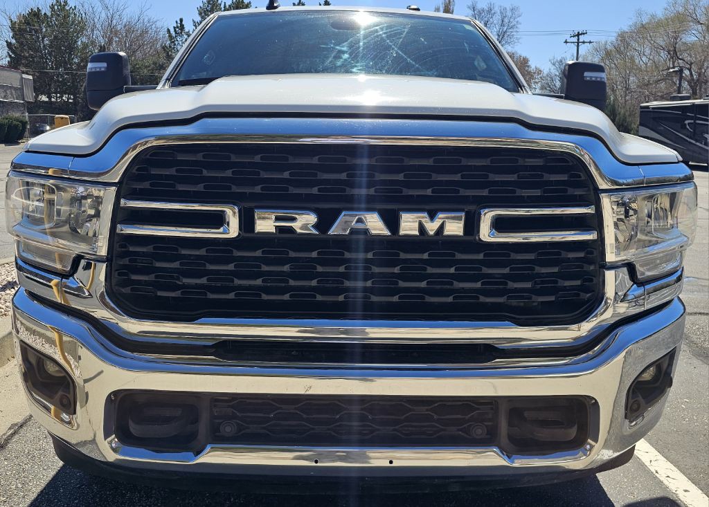 2024 RAM 2500 Image 2