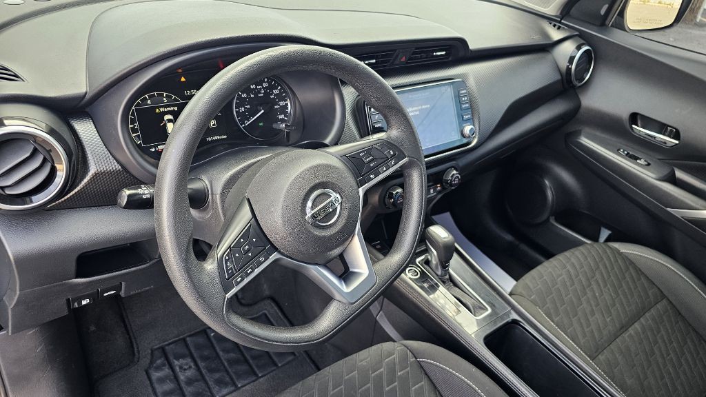 2021 Nissan Kicks Image 16