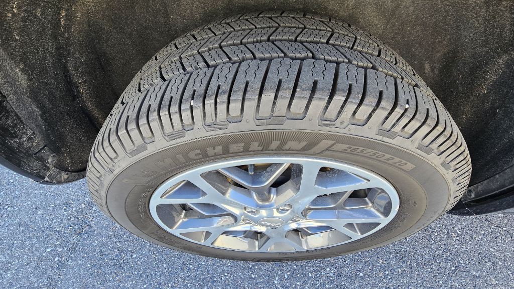 2019 Jeep Grand Cherokee Image 9