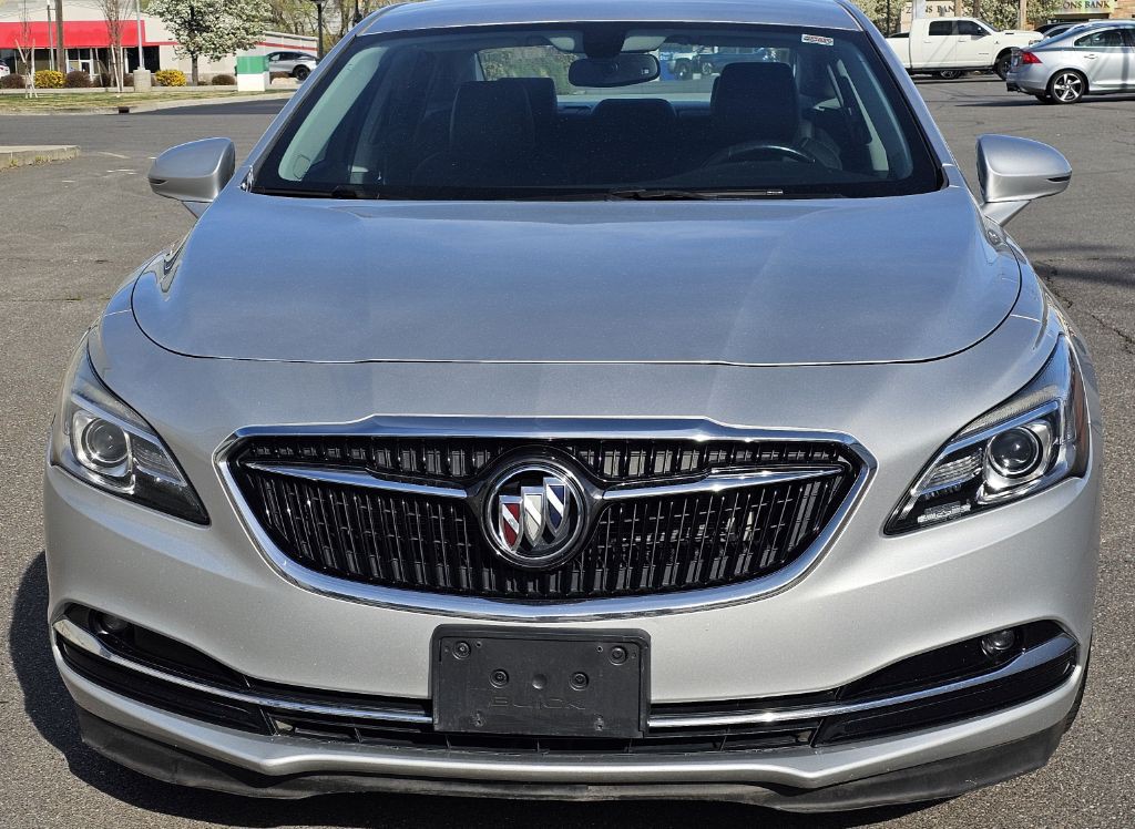 2017 Buick Lacrosse Image 2