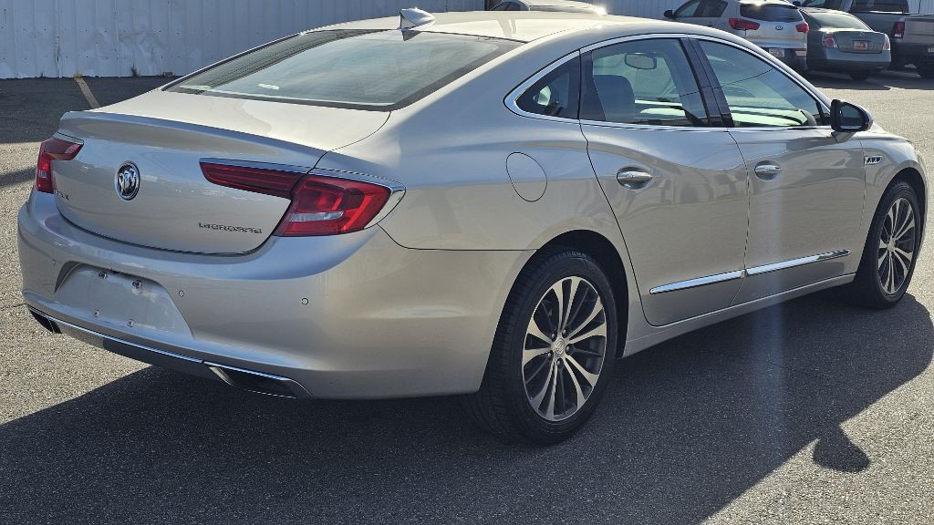 2017 Buick Lacrosse Image 5