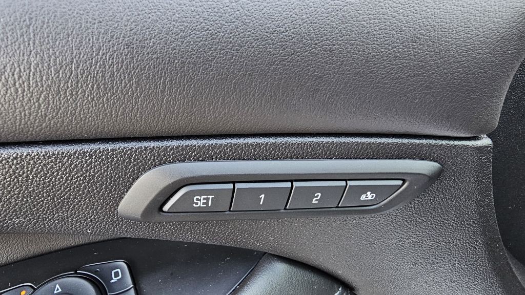 2017 Buick Lacrosse Image 32
