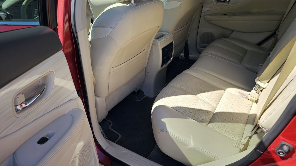2017 Nissan Murano Image 32
