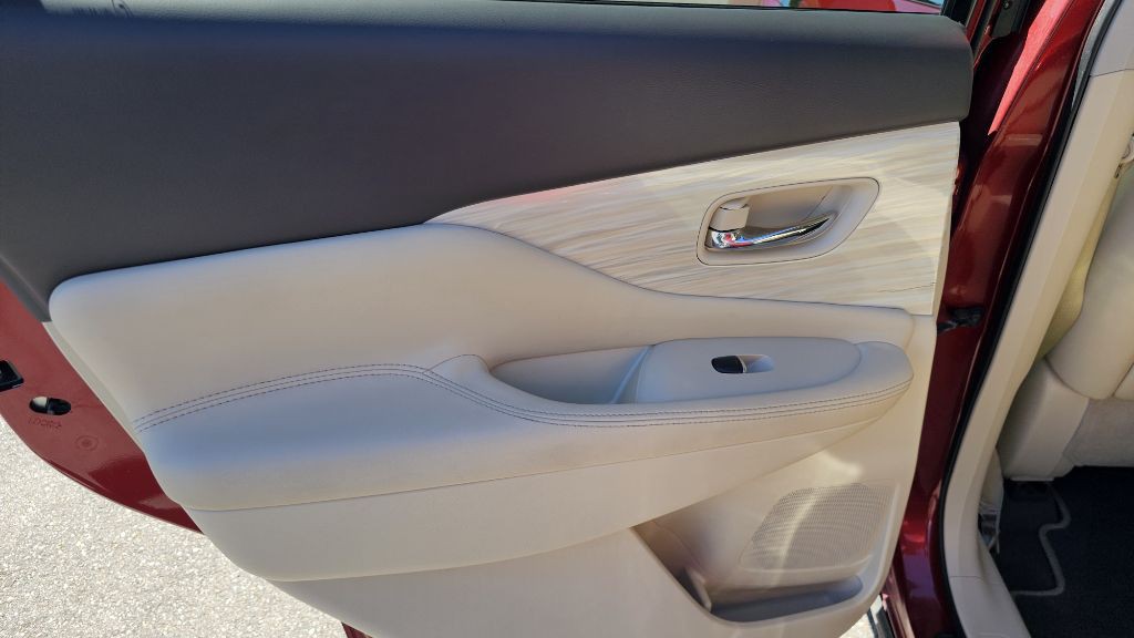 2017 Nissan Murano Image 35