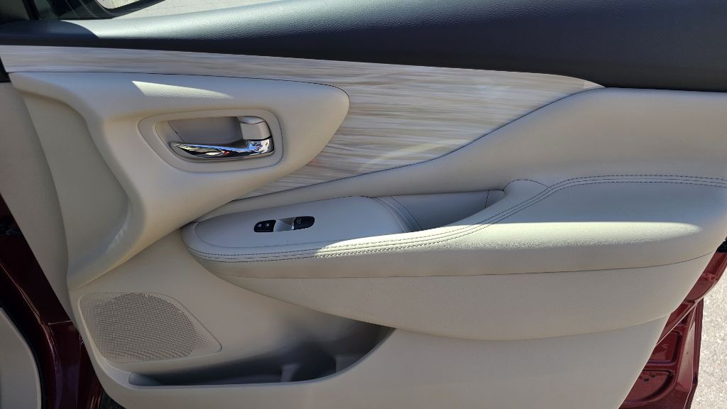 2017 Nissan Murano Image 40