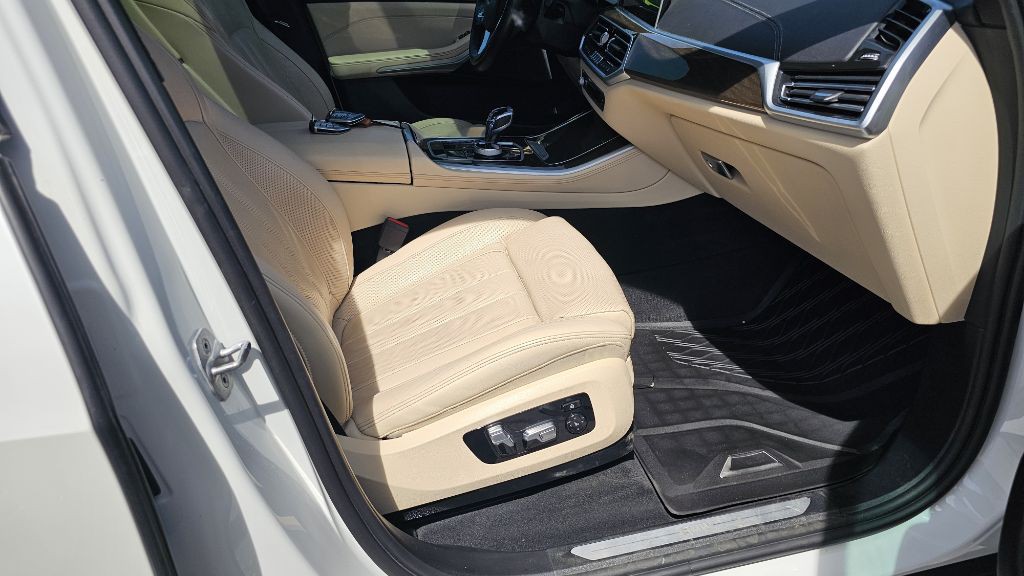 2022 BMW X5 Image 36