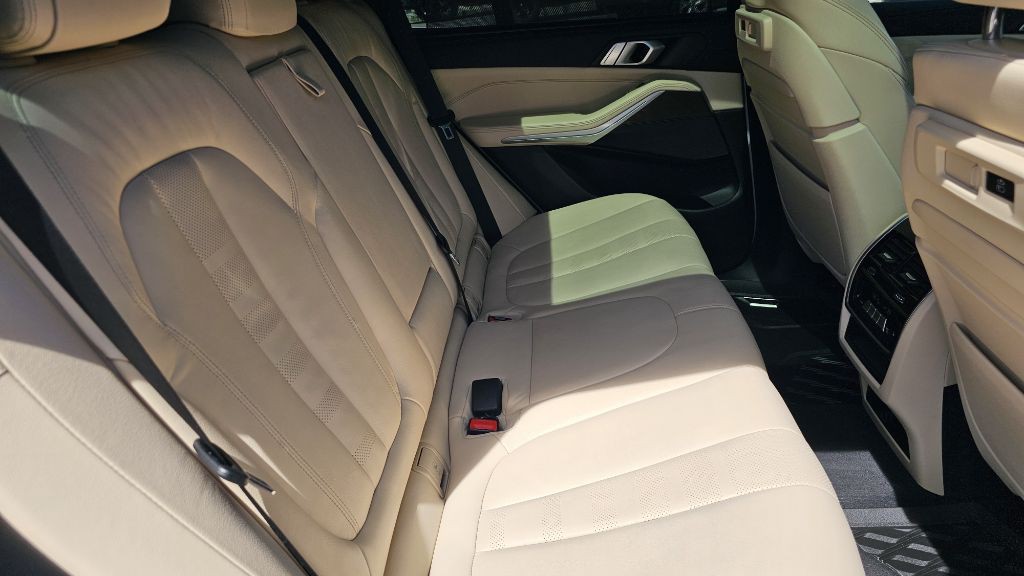 2022 BMW X5 Image 38