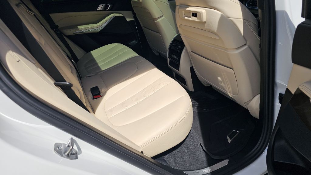 2022 BMW X5 Image 42