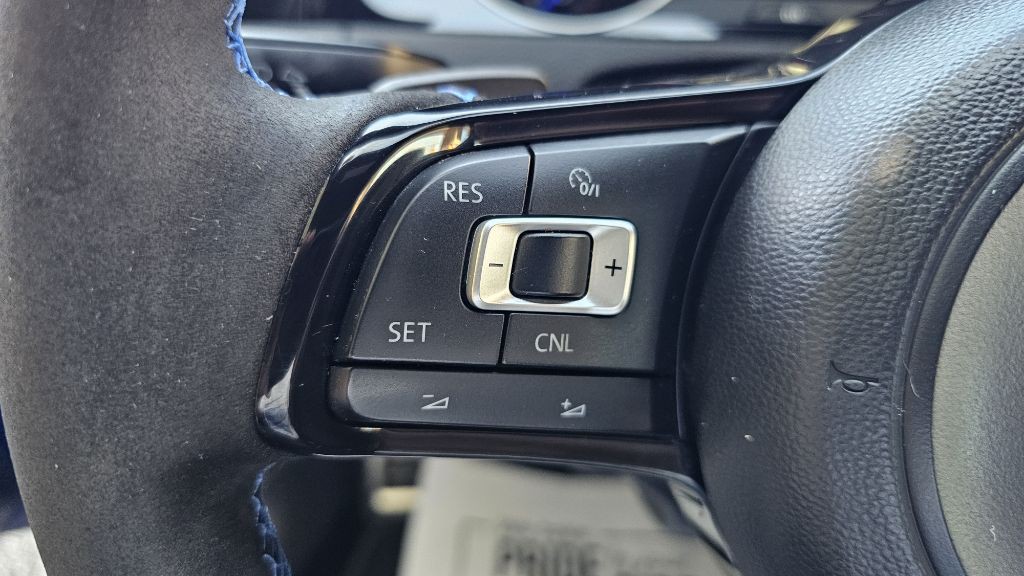 2015 Volkswagen Golf Image 15