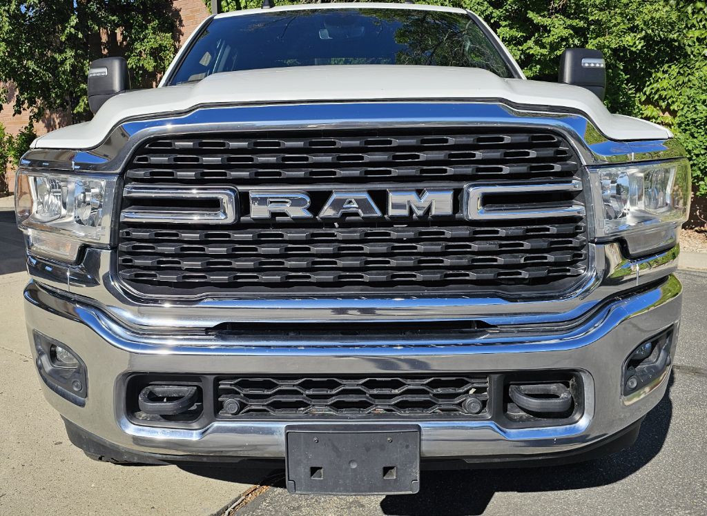 2024 RAM 2500 Image 2