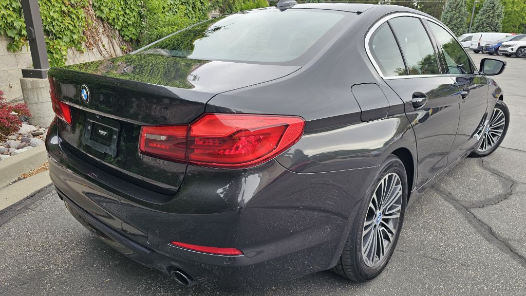 2019 BMW 5 Series Image 5