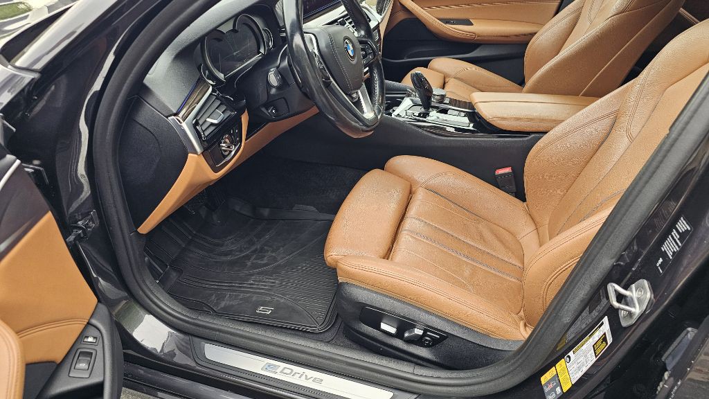 2019 BMW 5 Series Image 13