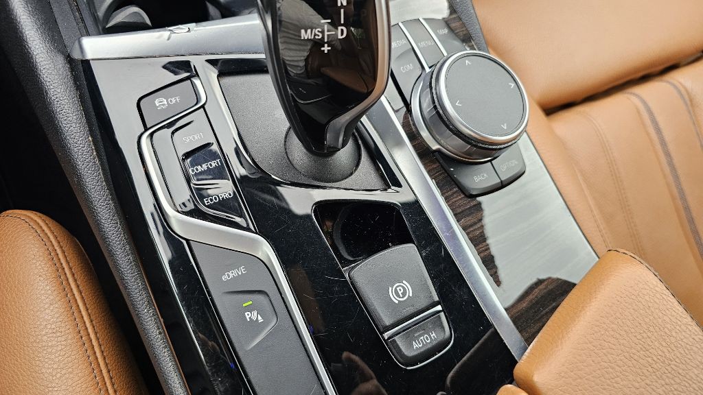 2019 BMW 5 Series Image 21