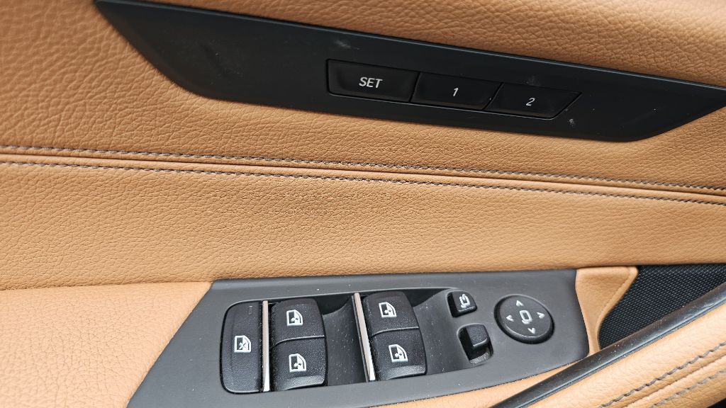 2019 BMW 5 Series Image 26