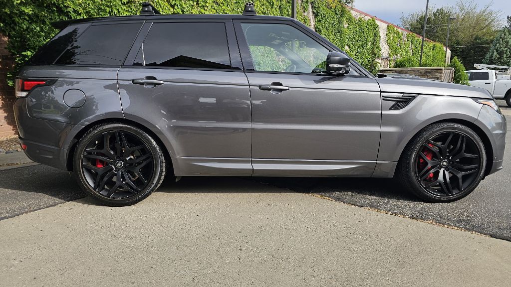 2017 Land Rover Range Rover Sport Image 4