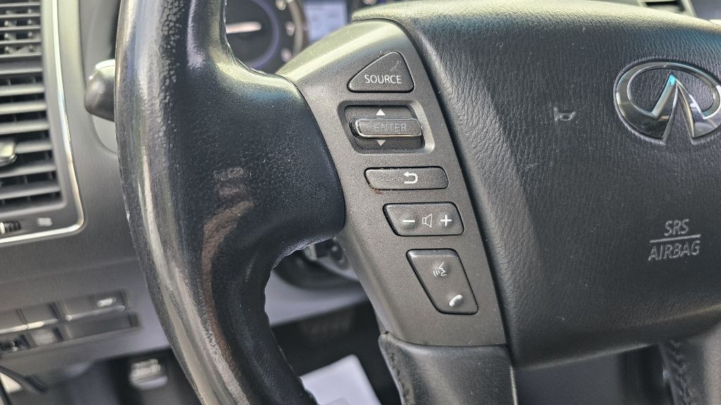 2013 INFINITI QX56 Image 14