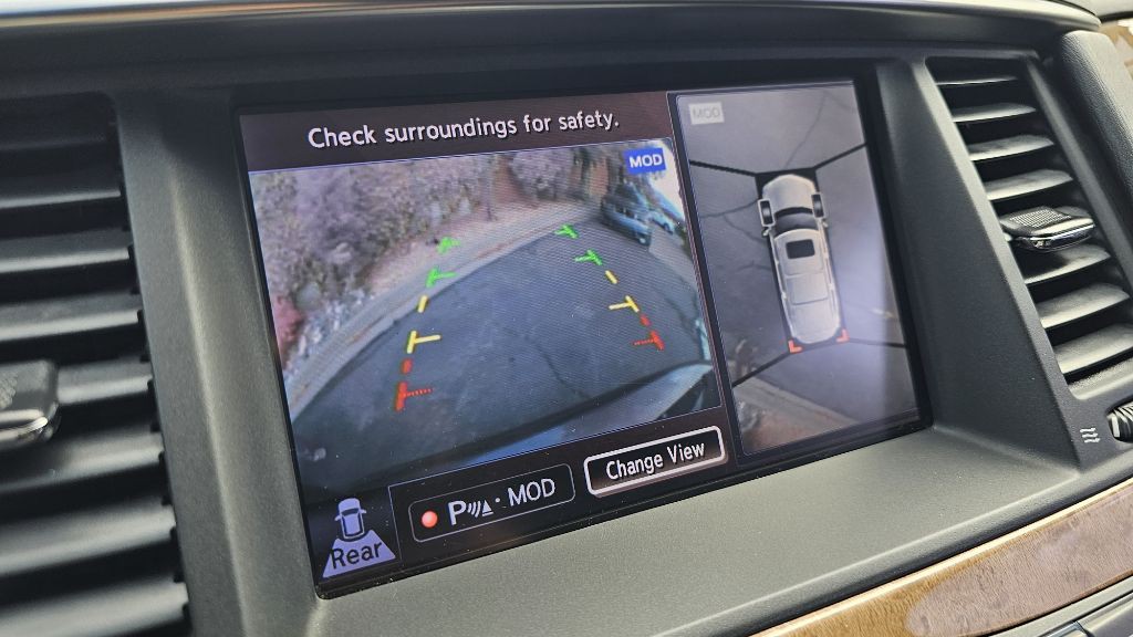 2013 INFINITI QX56 Image 22