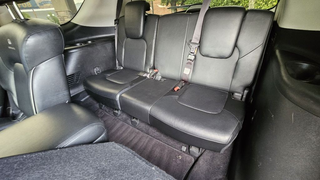 2013 INFINITI QX56 Image 34