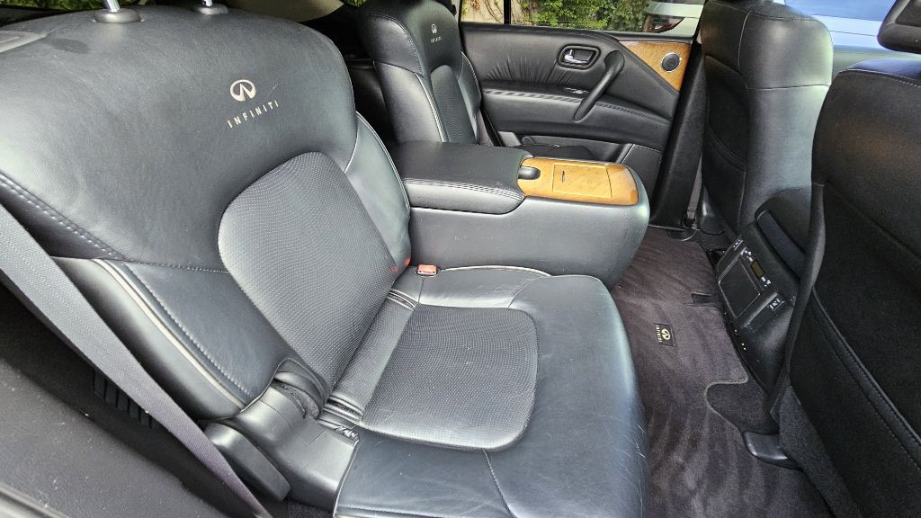 2013 INFINITI QX56 Image 44