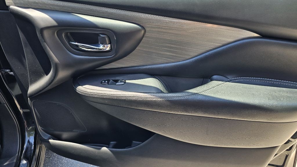 2018 Nissan Murano Image 32