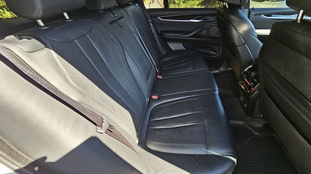 2015 BMW X5 Image 45