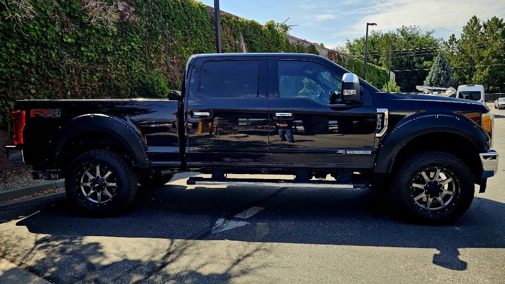 2017 Ford F-350 Image 4